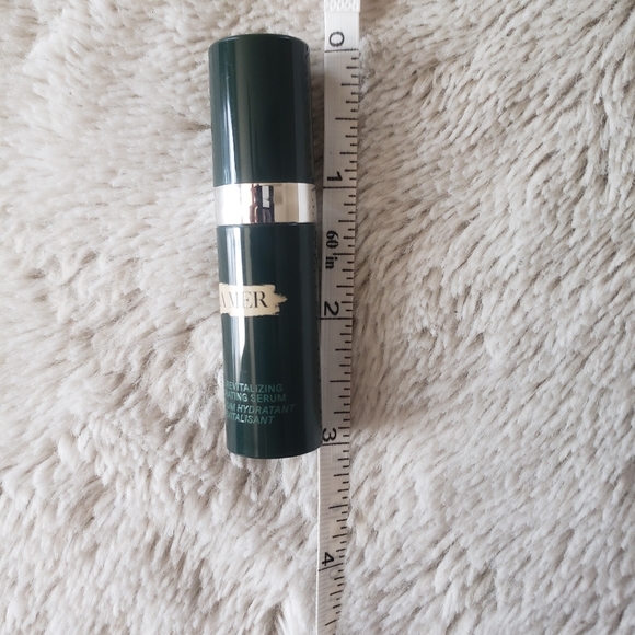 La Mer Revitalizing Hydration Serum - Picture 5 of 5